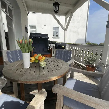 Villa Seestern - Ferienhaus Mit Meerblick Sassnitz Extérieur photo