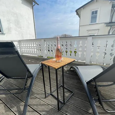 Villa Seestern - Ferienhaus Mit Meerblick Sassnitz Extérieur photo